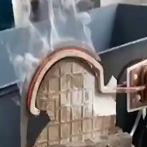 在葉片泵的組合零件中，高頻感應加熱機是怎樣對葉片進行熱處理的？